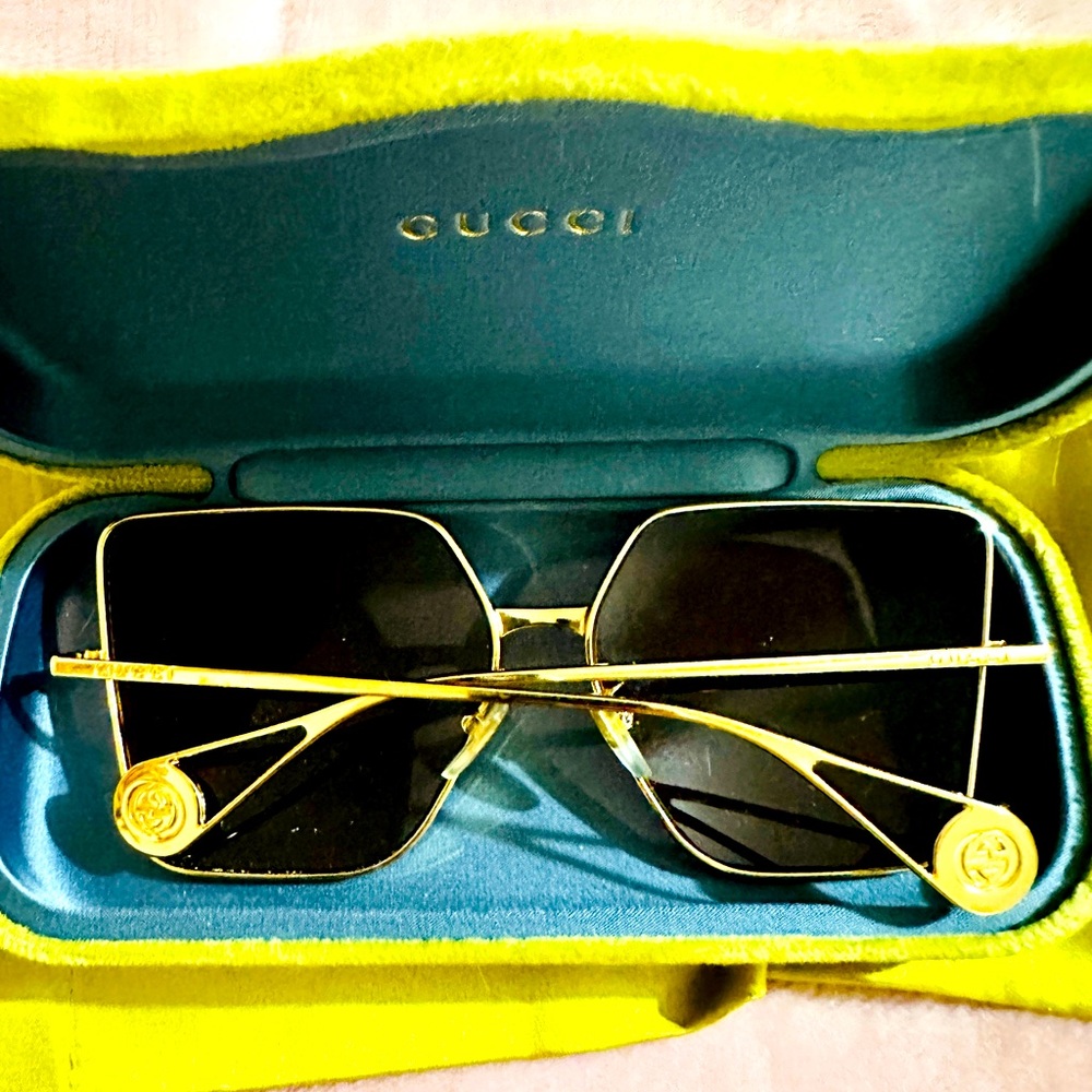Gucci women sunglasses 140 size